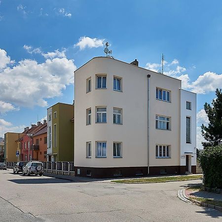 Penzion Karolinka Hotel Kroměříž Exterior foto